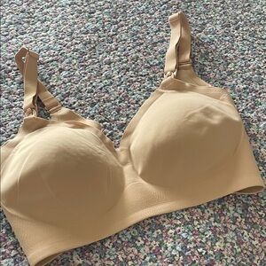 Momcozy Nursing Bra - like new!